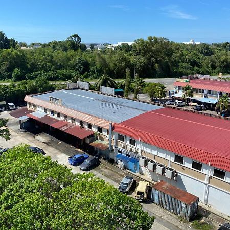 The Lanes Hotel Tutong Exteriör bild